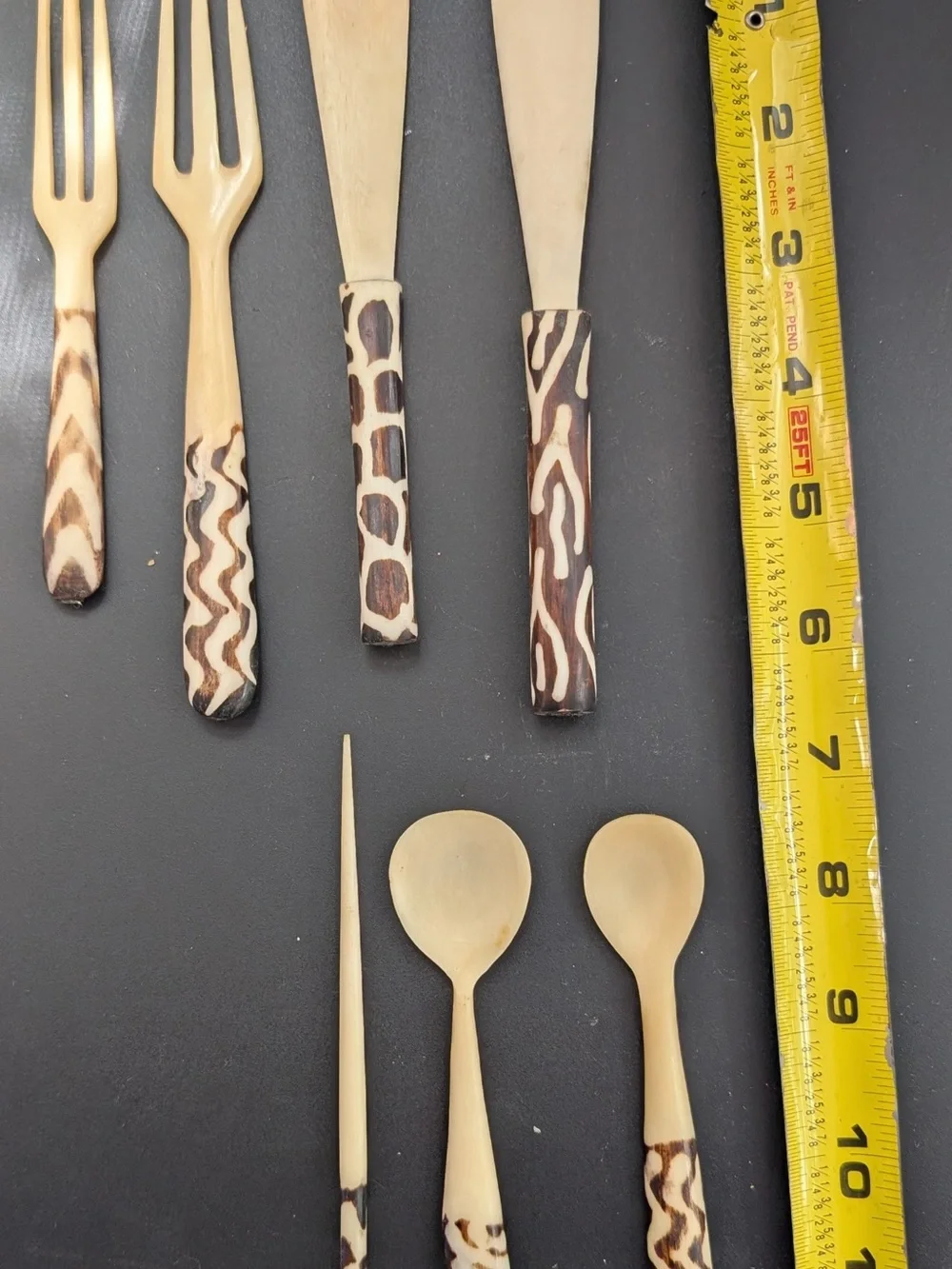 Kenyan Handcrafted Brown & Cream Hors D’oeuvres Set